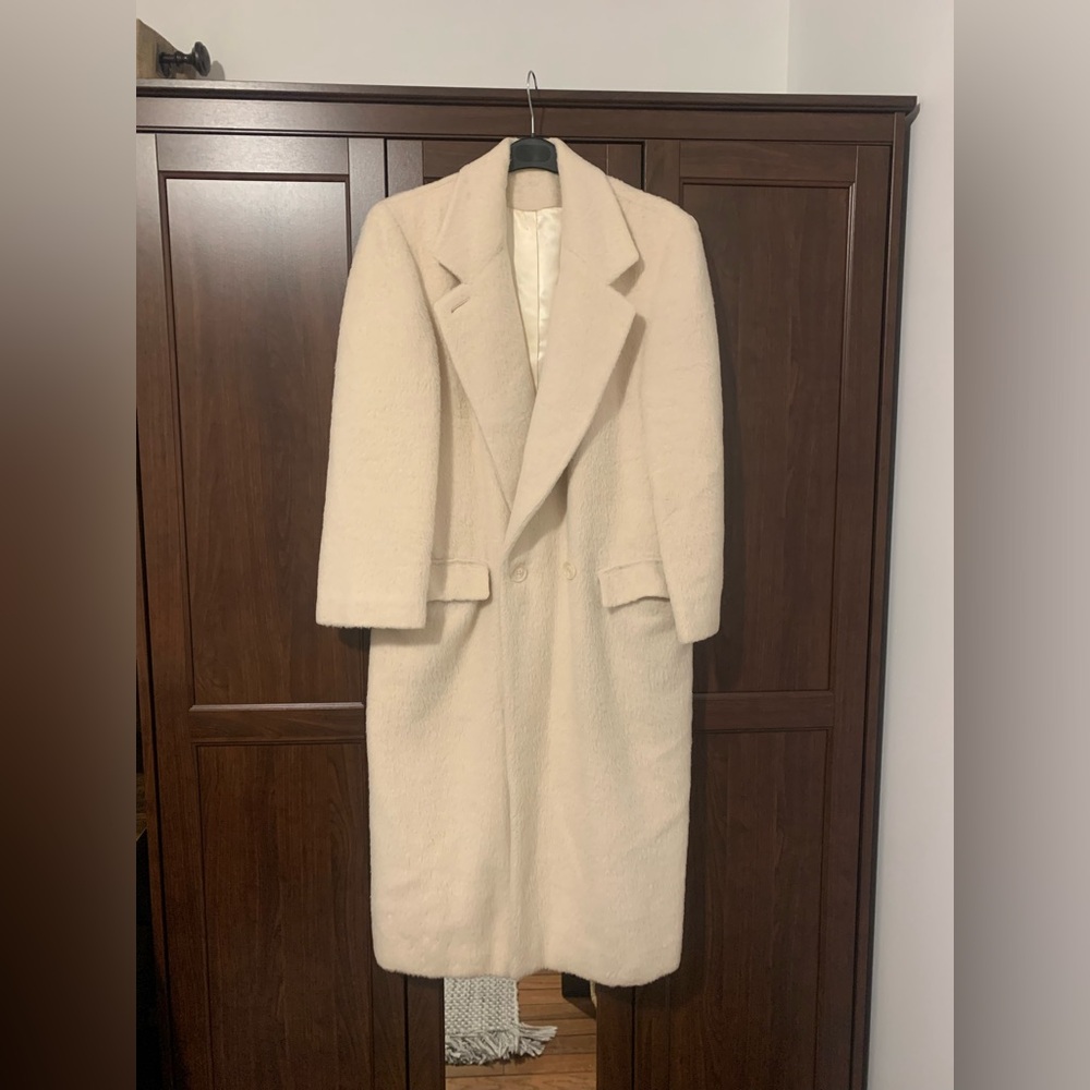 Elegant Cream Women's Wool Coat Size 12